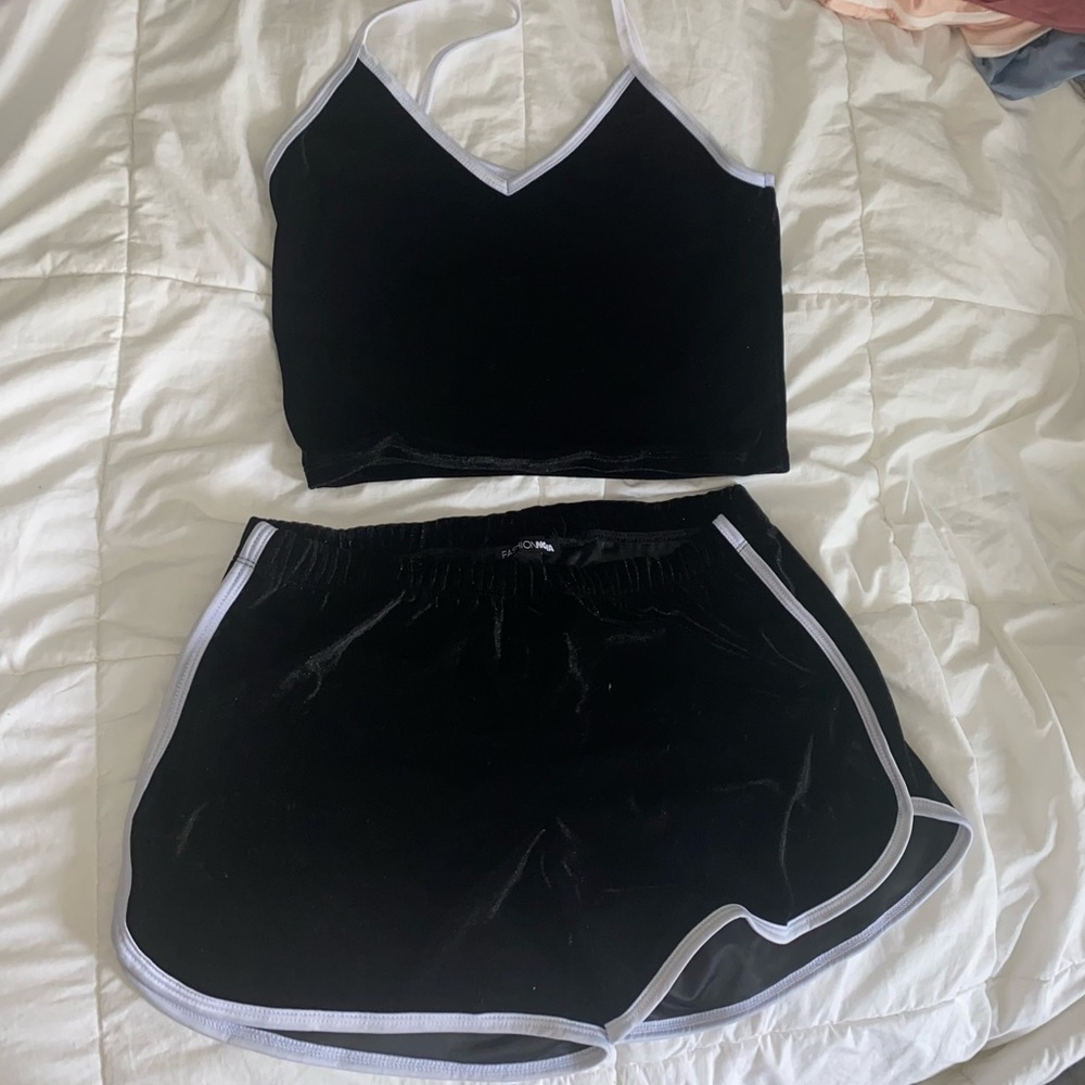 Fashion Nova velvet matching set